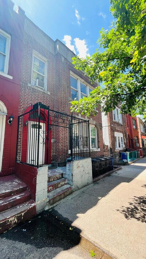 Primary Photo - 1155 Colgate Ave