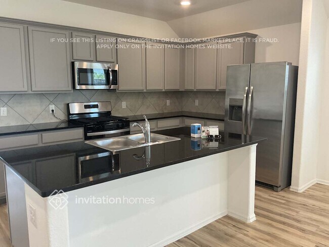 Foto del edificio - 514 Pecan Landing Ln