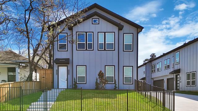 Building Photo - 308 E 7th St