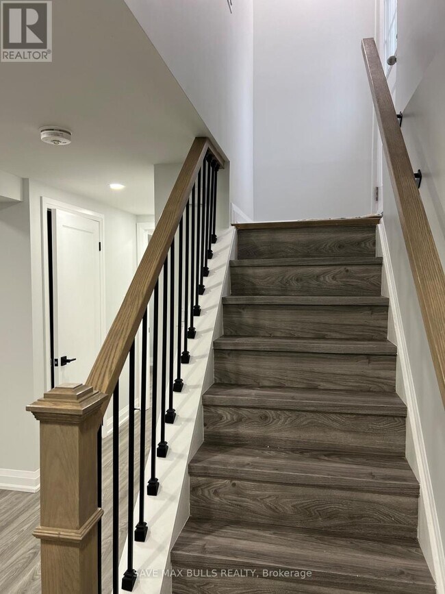 Photo du bâtiment - 15 Golden Gate Dr