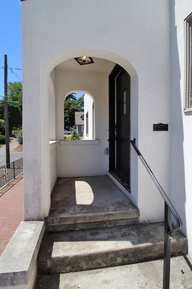 Foto del edificio - 2905 SE Alder St
