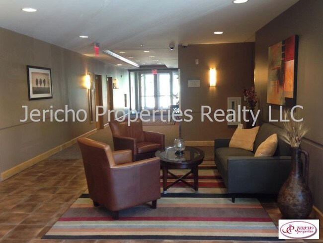 Foto del edificio - BEAUTIFUL west facing Condo at LITTLETON S...