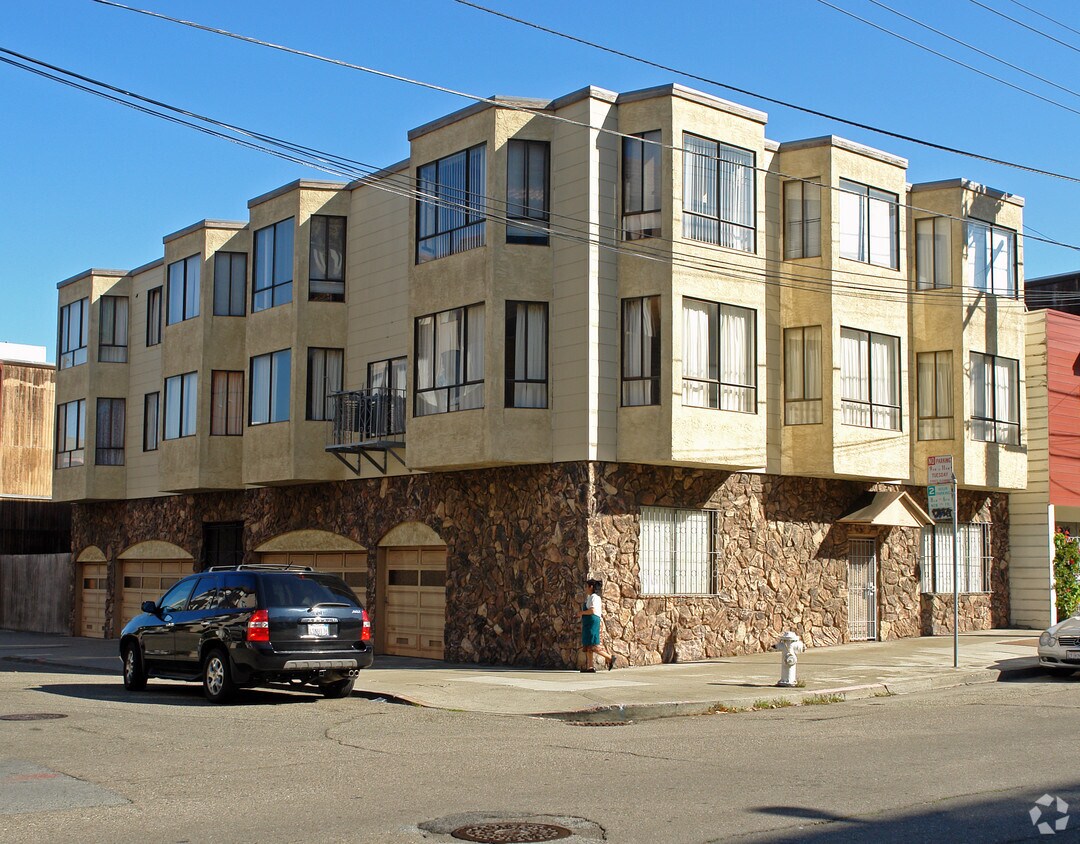 Building Photo - 180 Blake St