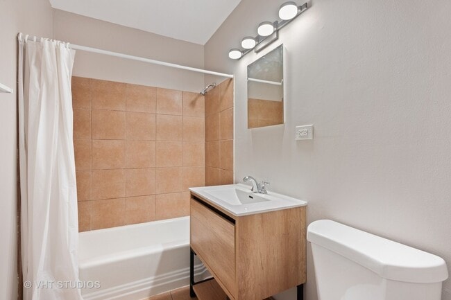 Bathroom - 481 Duane Ter