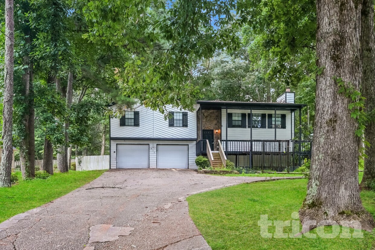 Foto principal - 438 Russell Rd