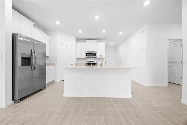 Building Photo - 6596 SW 89th Ln