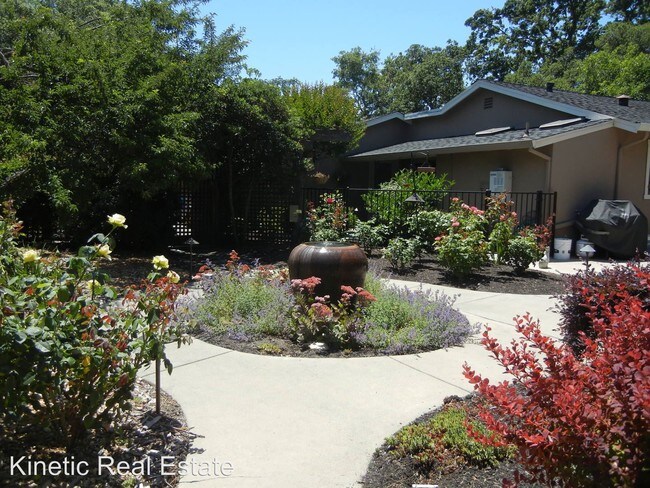 Building Photo - 3 br, 2 bath House - 40 Santa Rita Dr.