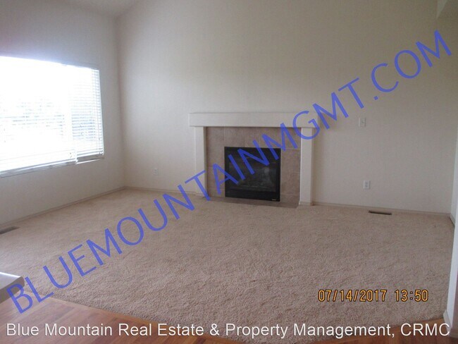 Foto del edificio - 3 br, 2.5 bath House - 9352 Wolf Pack Terrace