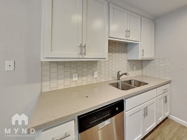 Foto del edificio - 2336 Villanova Cir