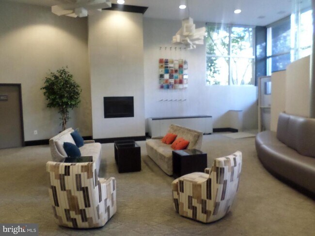 Foto del edificio - 4600 Connecticut Ave NW