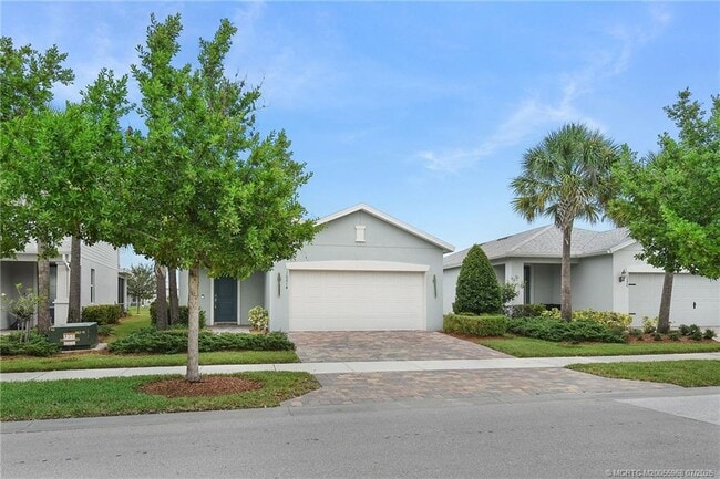 Building Photo - 10214 SW Captiva Dr