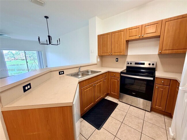 Foto del edificio - 5747 Isles Cir