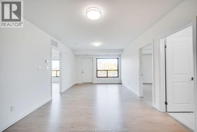 Photo du bâtiment - 3290 Stella Crescent