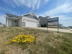 Building Photo - 958 29th Ave W