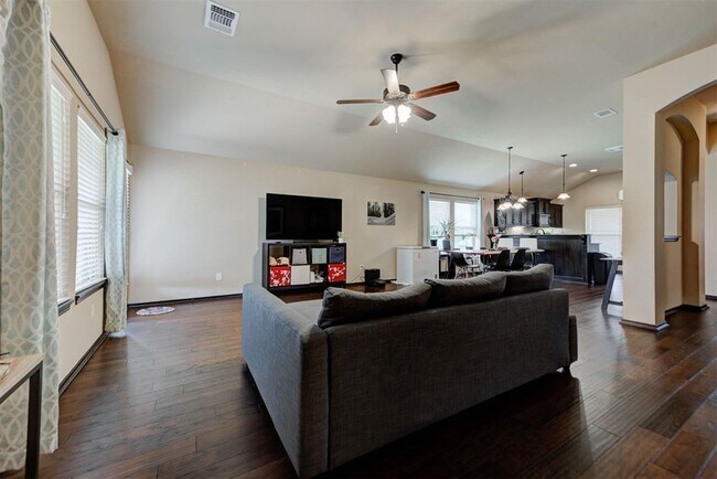 Foto del edificio - 2345 NW 191st Ct