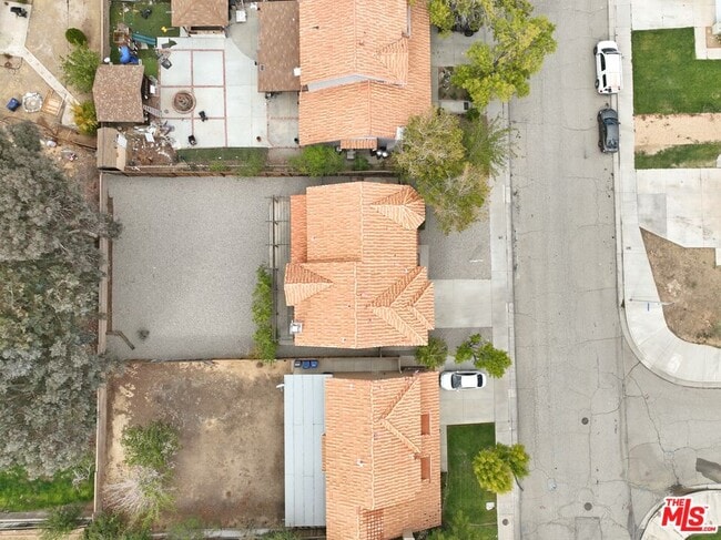 Foto del edificio - 37105 Zinnia St