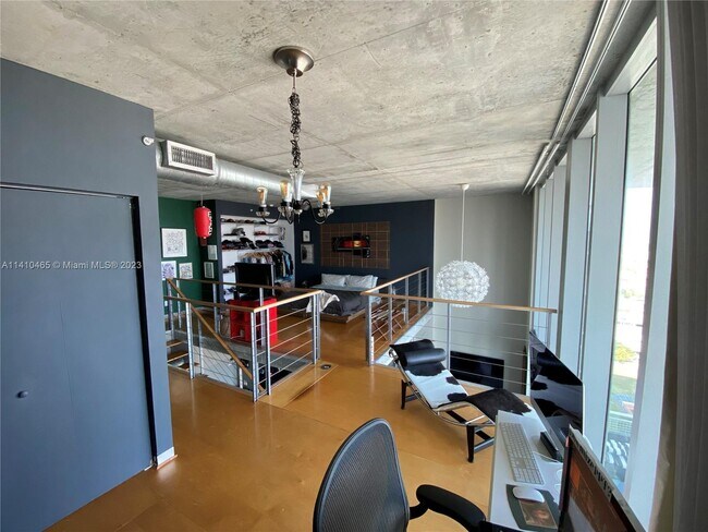 Foto del edificio - 690 SW 1st Ct
