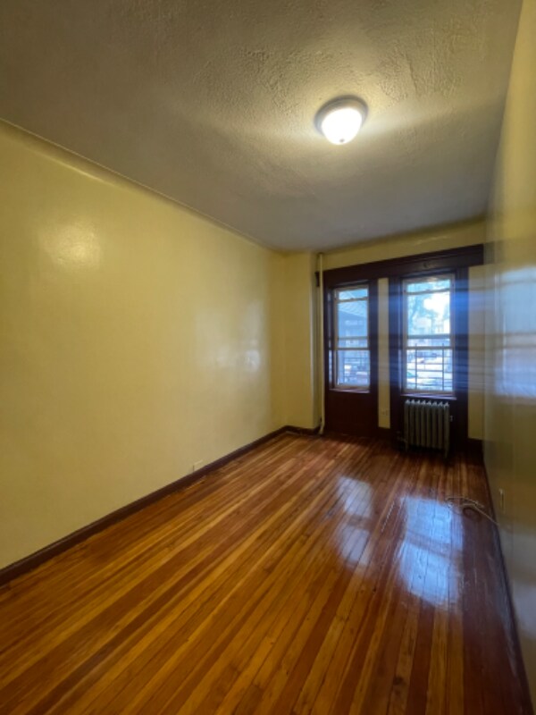 Foto del edificio - 74 Barbey St