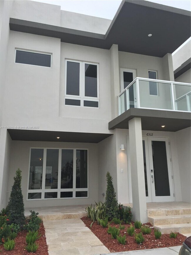 Building Photo - 6312 NW 114th Ave