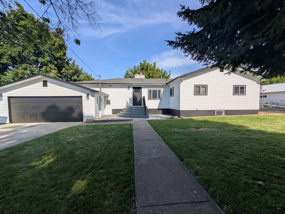Foto principal - Huge Orchards House - Beautiful Updates