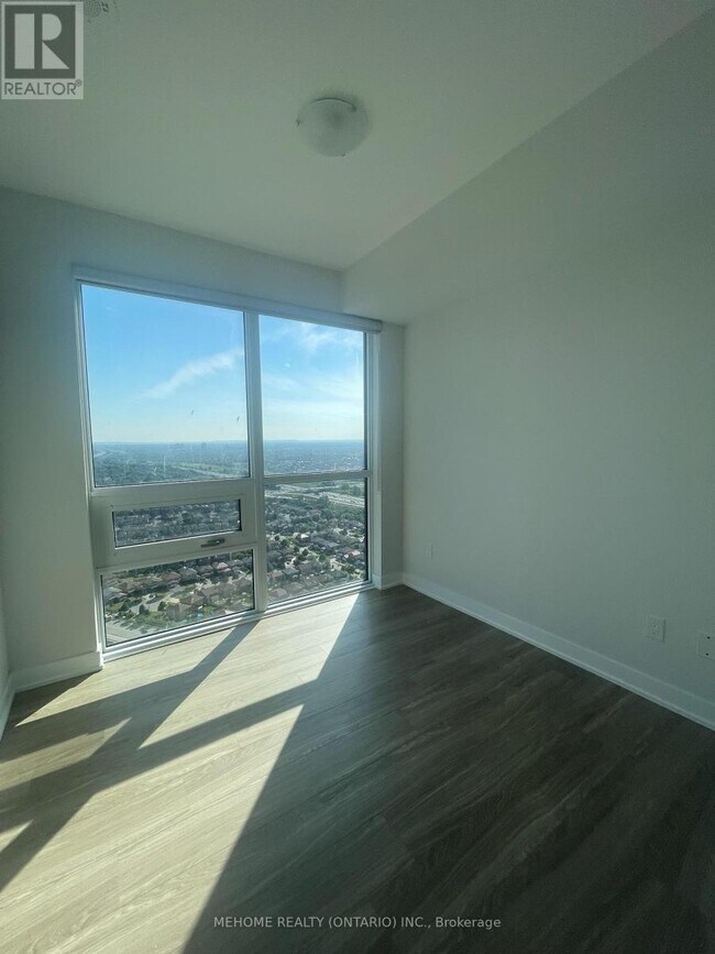 Building Photo - 430-3430 Square One Dr