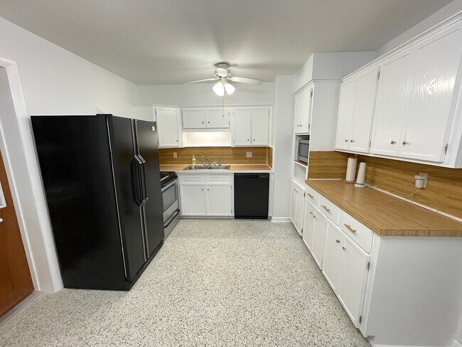 Foto del edificio - 4640 Grant Rd