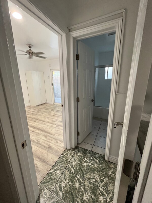 8217 Puritan St Unit Large room, Downey, CA 90242 Room for Rent in