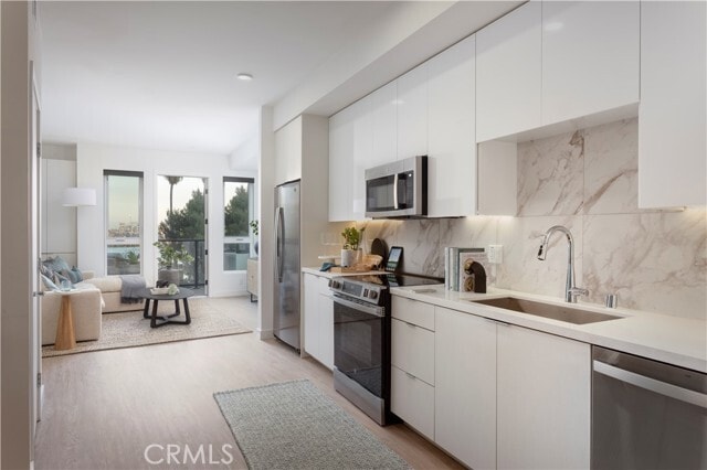 Building Photo - 551 S Harbor Blvd