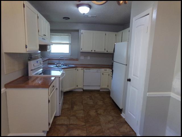 Building Photo - 12415 Goldleaf Dr