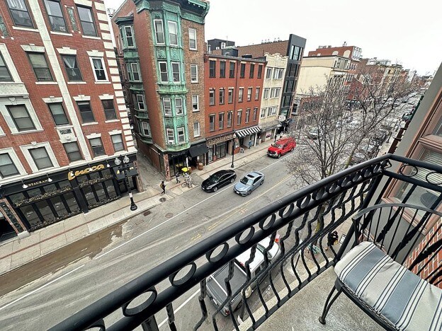 Foto del edificio - 237 Hanover St