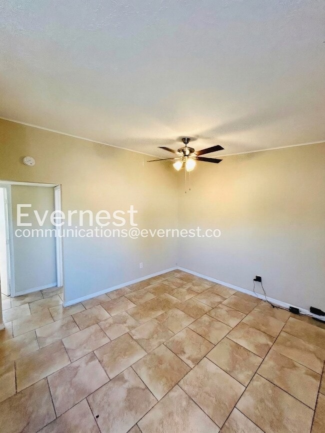 Building Photo - 2925 N 46th St