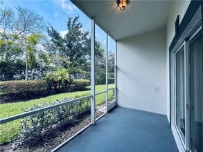 Building Photo - 12101 Santaluz Dr