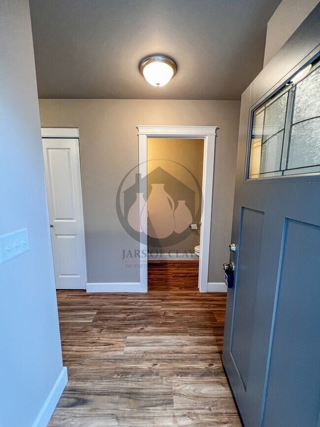 3669 Peter Ln NE, Hayesville, OR 97305 Townhome Rentals in Hayesville