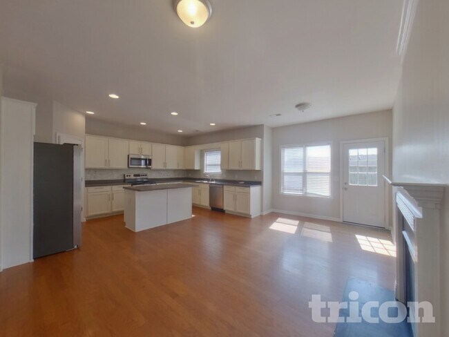 Foto del edificio - 527 W Saddletree Dr