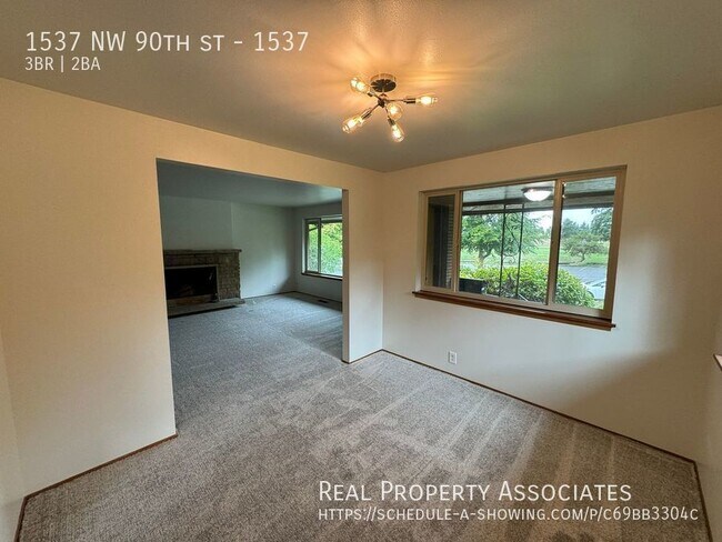 Foto del edificio - Crown Hill Duplex