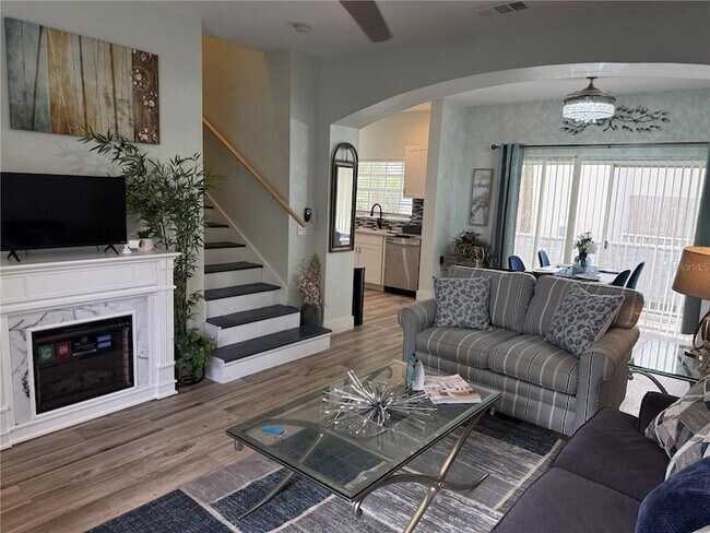 Foto del edificio - 3304 Lisa Ln