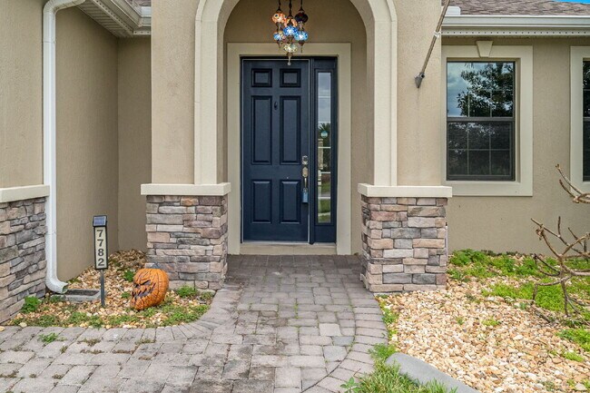 Foto del edificio - 4BR, 2.5BA home with resort style outdoor living!