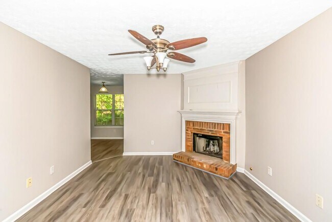 Foto del edificio - 7217 Bridgeport Ct