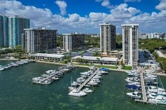 Building Photo - 1901 Brickell Ave