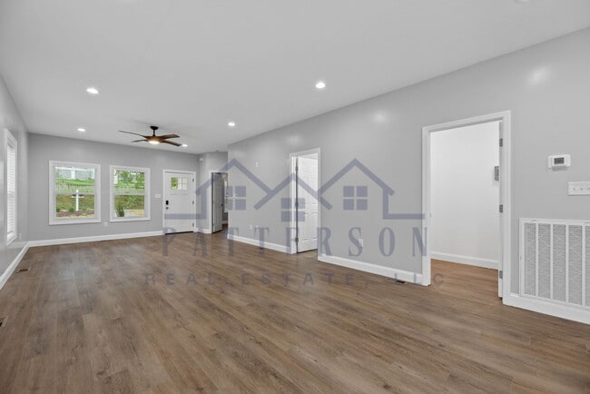 Building Photo - 2544 Bernhurst Dr