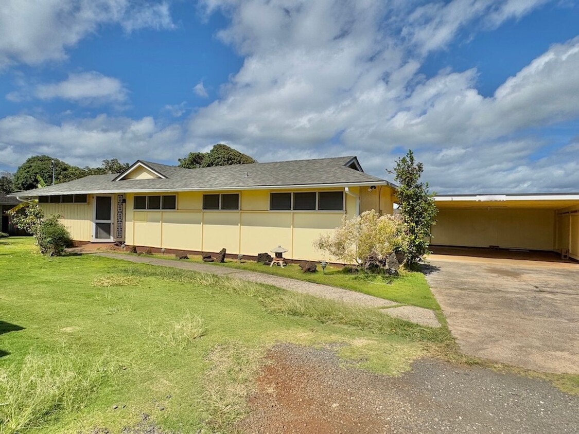 Primary Photo - Spacious 2 Bed/1.5 Bath Lihue House for Rent