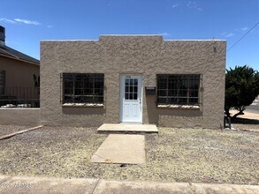 Building Photo - 1341 F Ave