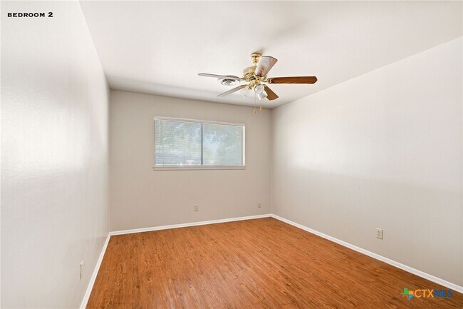 Foto del edificio - 1236 Rivercrest Dr