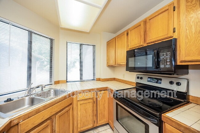 Building Photo - 4210 Autumn Heights Dr