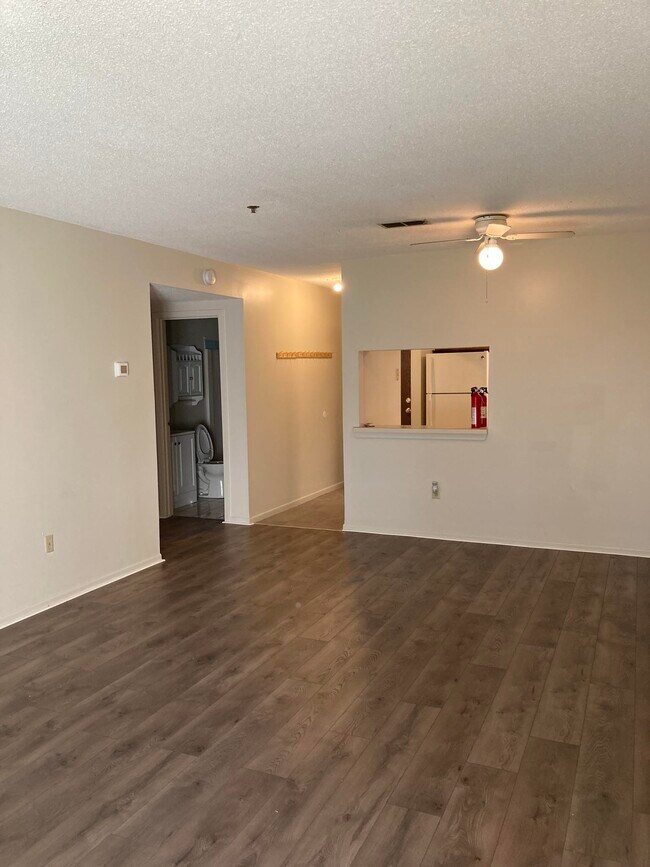 Building Photo - 117 Cluff Crossing Rd