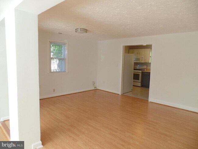 Foto del edificio - 537 Orchard St NW