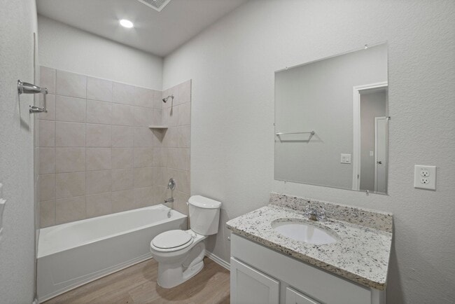Foto del edificio - CALL FOR MORE DETAILS!!