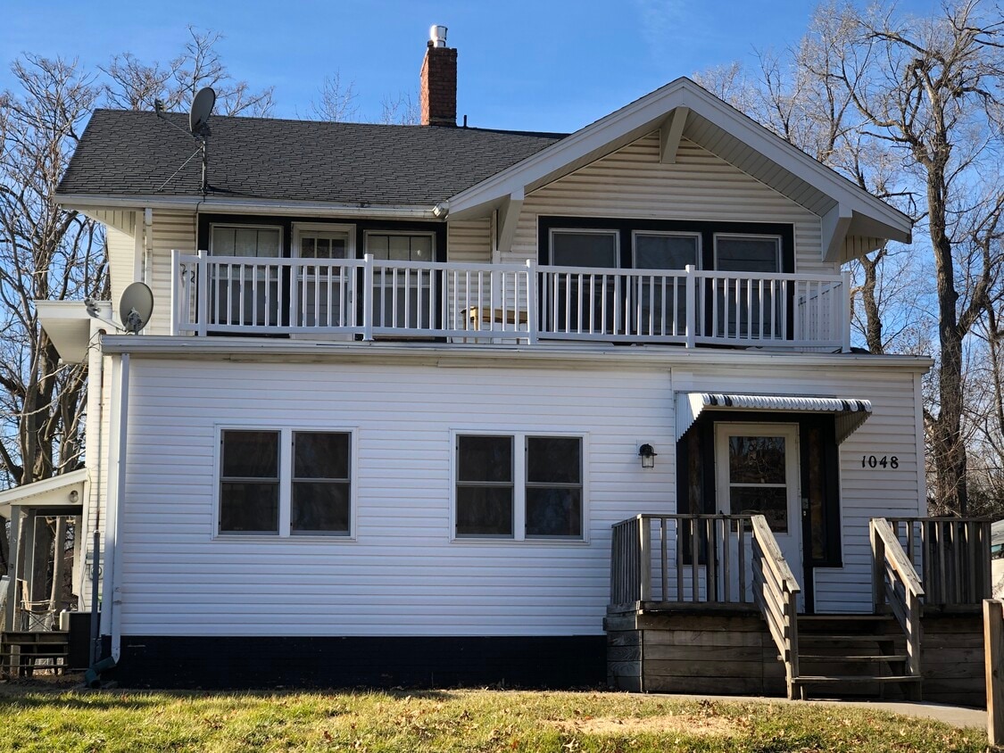 3 Unit Building - 1048 37th St
