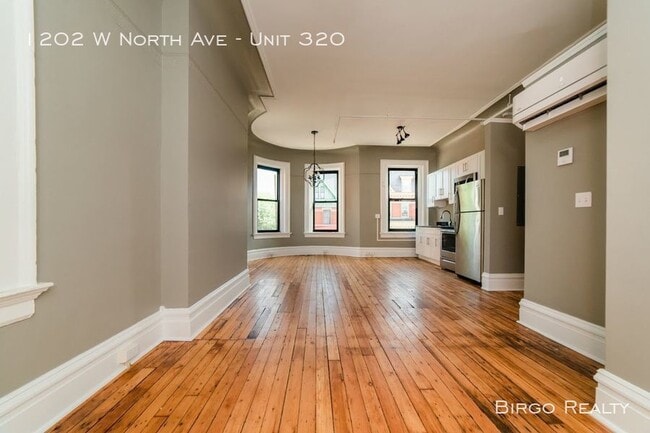 Building Photo - 1202 W North Ave
