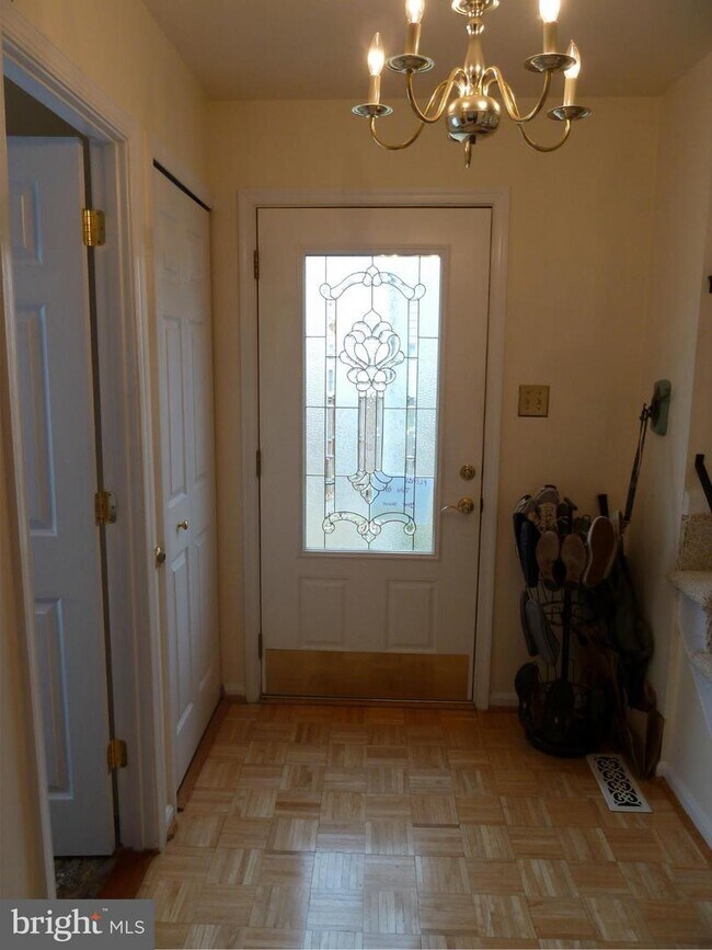 Building Photo - 9910 Longford Ct